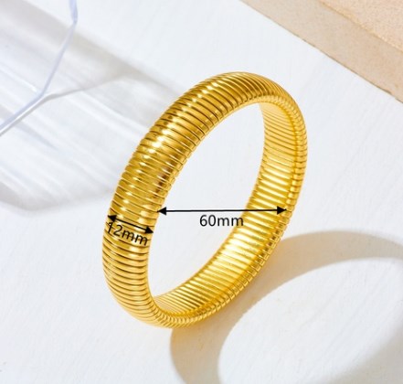 Simple Style Solid Color Stainless Steel 18K Gold Plated Bangle In Bulk