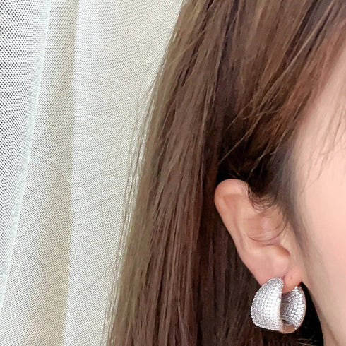 Luxurious inlay copper huggies