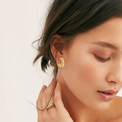 Square inlay stainless steel huggies