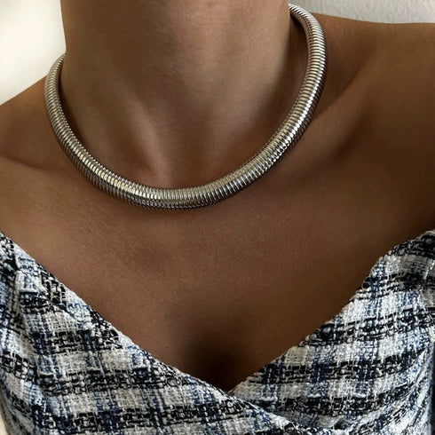 Solid color stainless steel titanium steel choker