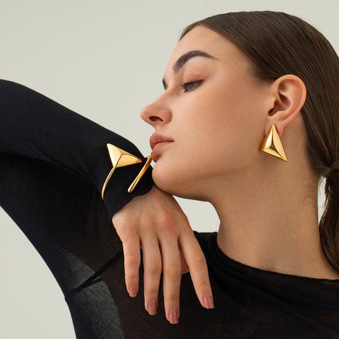 Elegant Triangle Bangle adjustable