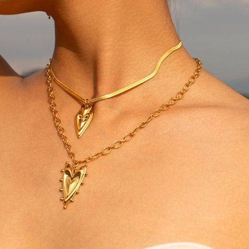 Retro roman style heart shape stainless steel