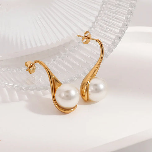 Vintage C-shaped Pearl Earrings Elegant Temperament Water Drop Shape Light Luxury 18K Gold Plated Earrings