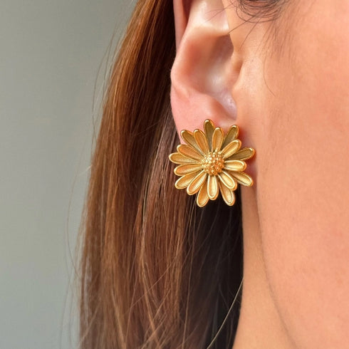 Sweet style flower 8k gold plated ear studs