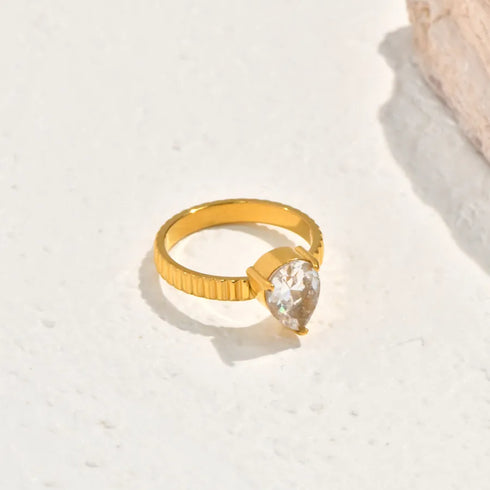 Vacuum Electroplating (In Furnace) Plated 18K Real Gold Inlaid Full Diamond Water Drop Shape Zircon Fashion Personality Love Plain Ring 304 Stainless Steel Ring