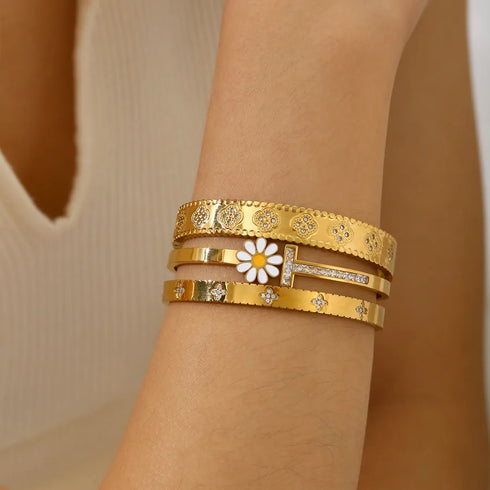 Elegant Fashion Simple High-end Geometric Four-leaf Flower Small Daisy Flower Inlaid Zircon Stainless Steel 18k Gold Plated Women's Bracelet All Seasons