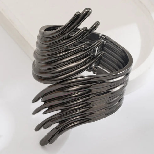 Exaggerated Oversized Geometric Alloy Bangles Wholesale