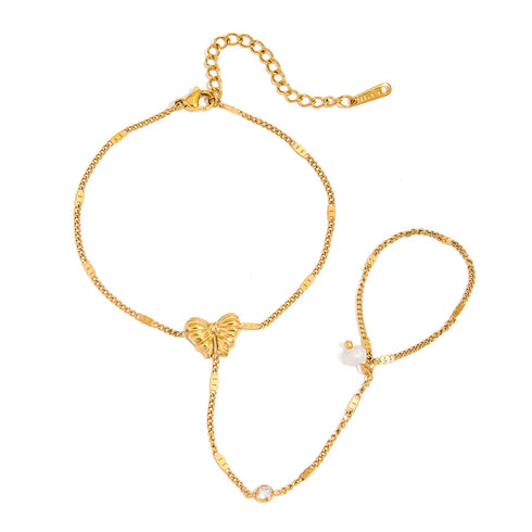 Ladies Butterfly Interlocking Finger Bracelet 18K Gold Stainless Steel High Gloss Pearl Crystals Adjustable Chain