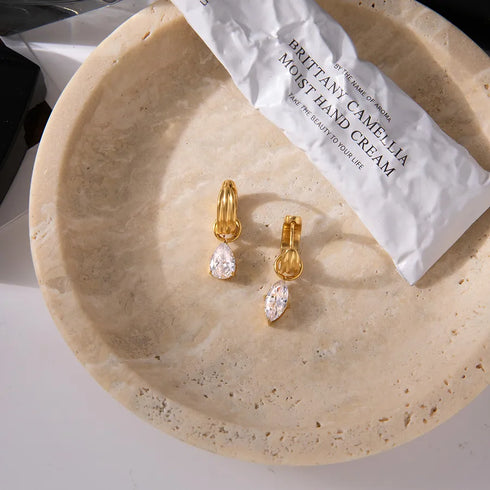 Classic Style Ladies Earrings 18K Gold Stainless Steel Zirconia Waterdrop Shaped White Zirconia Pendant Stud Earring Pair AB Version