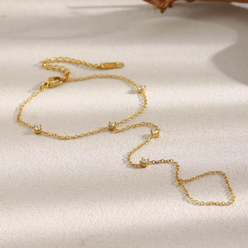 Fashionable Minimalist Round Zircon Women's Hand Jewelry Stainless Steel Plated 18K Gold Water Ripple Finger Chain Accessory